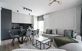 Scala Premium Apartments With Parking By Lion Apartments